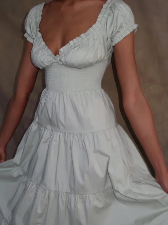 DANIELLE BERNSTEIN Dresses & Skirts - Danielle Bernstein White Tiered Poplin Smocked Bodice Puff Sleeve Midi Dress L